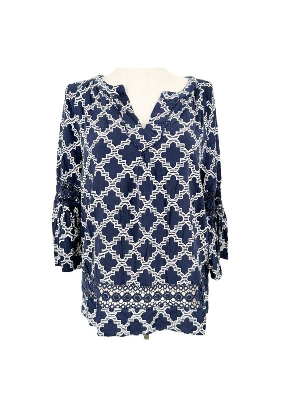 Womens 2X Top Navy White Geometric Print Crochet Sleeves by Crown & Ivy Curvy